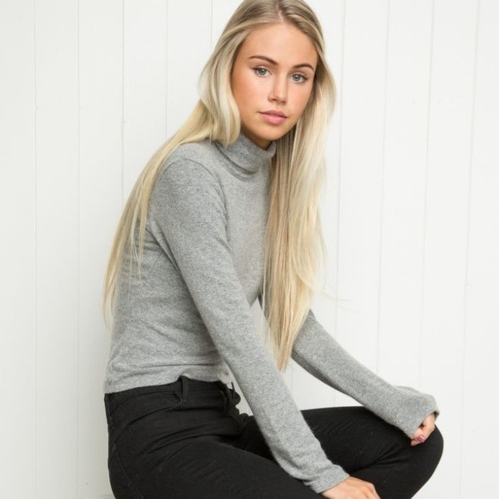 Brandy Melville Grey Turtleneck Sweater